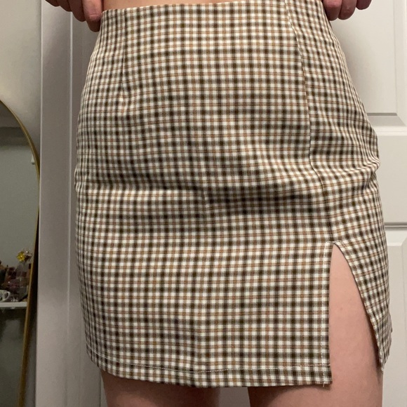 Brown plaid skirt - Picture 1 of 4